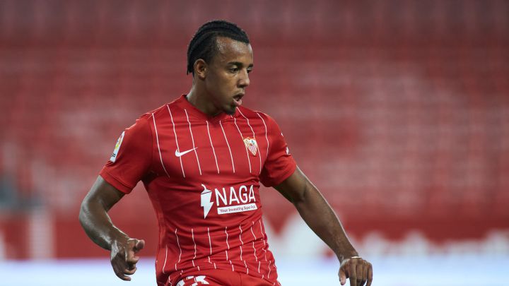 Koundé toma la palabra: "La primera parte fue a la basura"