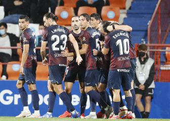 Andrés salva a un Huesca que aún no arranca