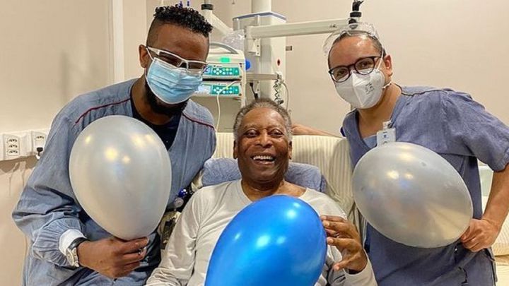Pelé felicita a Messi por superar su récord de goles con selecciones