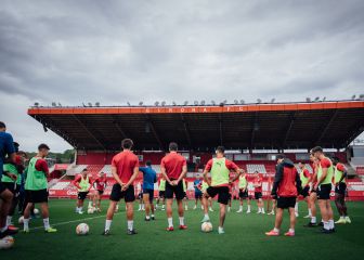 El Girona viaja a Oviedo con 21 jugadores y el objetivo de estrenarse fuera