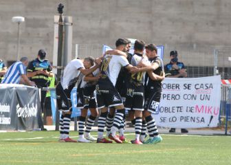 Salinas y Espina le birlan el liderato al Deportivo