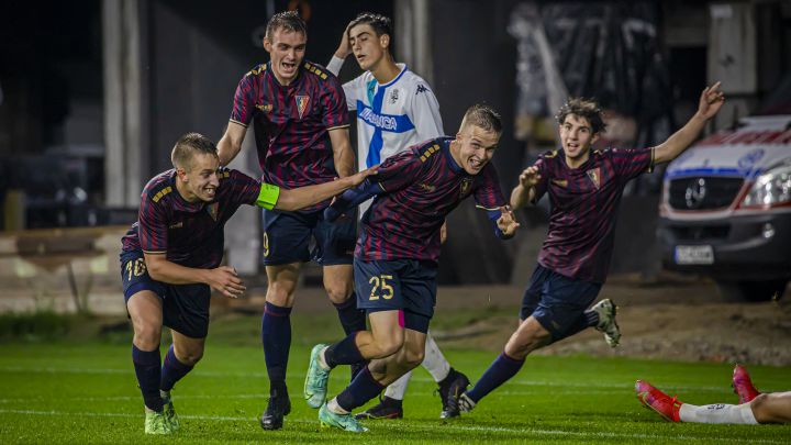 El Deportivo cayó con claridad ante el Pogon Szczecin (3-0) en la Youth League.