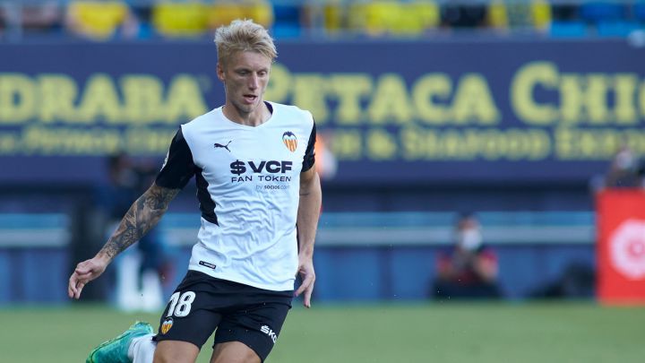 Aprobados y suspensos del Valencia: Wass chocó con Ledesma