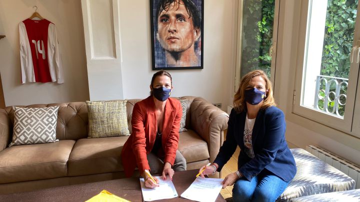 La Fundación Cruyff llamará "Carlos Soler" a su nuevo campo