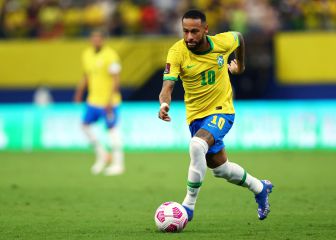 Neymar destroza a Uruguay