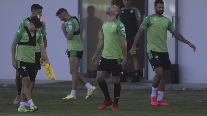 El Betis anuncia una lista
con Canales y sin Víctor Ruiz