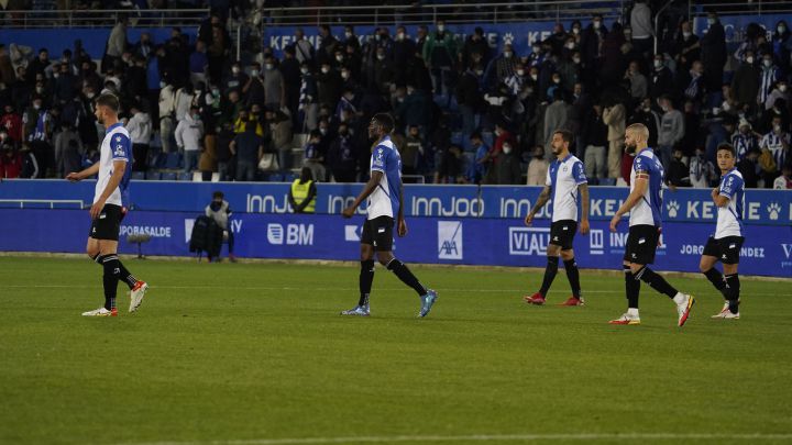 Aprobados y suspensos del Alavés: no suma ni jugando bien