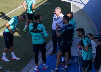 Vizcaíno hace piña con el equipo para revertir el ‘momento raro’