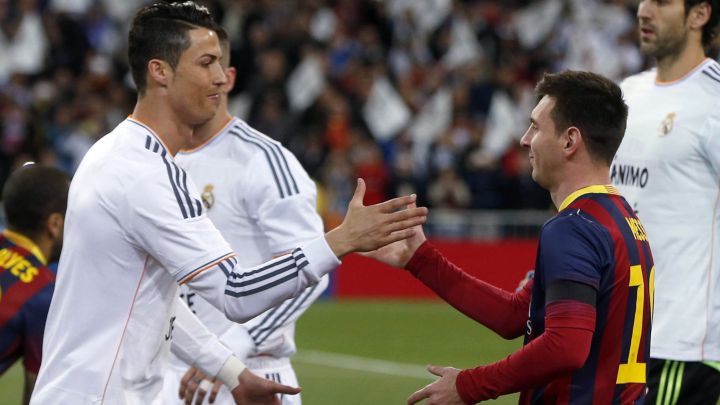 Cristiano Ronaldo y Messi, en un Clásico.