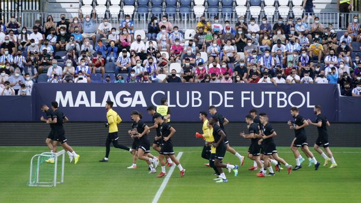 ¿Por qué el Málaga tiene solo 13.000 abonados?
