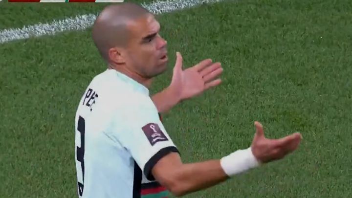 La secuencia de la expulsión de Gil Manzano a Pepe