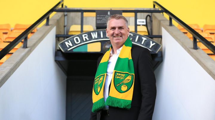 Dean Smith durante su presentanción como nuevo entrenador del Norwich City.