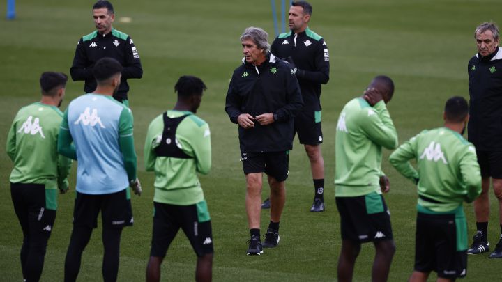 Pellegrini busca un pivote de urgencia para desafiar al Celta