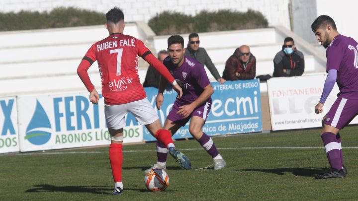 Tercera RFEF Grupo 14: resultados, partidos y clasificación de la jornada 16