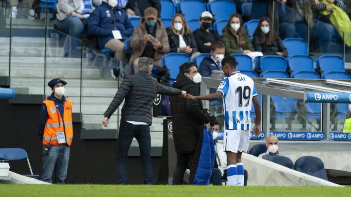 Zubimendi llega ante el Atlético; Isak lo tiene complicado