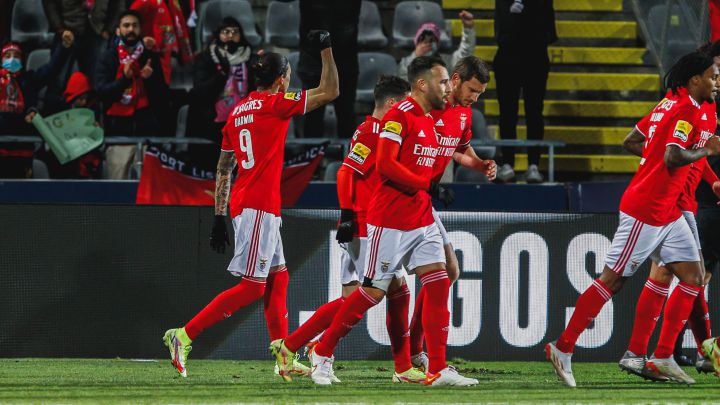 Darwin Núñez celebra un gol
