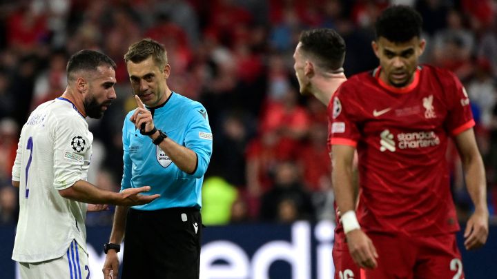 Polémica arbitral de la final de Champions | Jugadas clave del Liverpool - Real Madrid