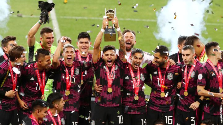 Sebastián Córdova es Campeón de goleo, Alexis Vega se lleva el MVP