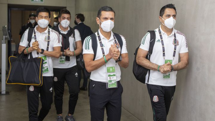 Jugadores del Tri Olímpico reciben primera dosis de vacuna Anticovid