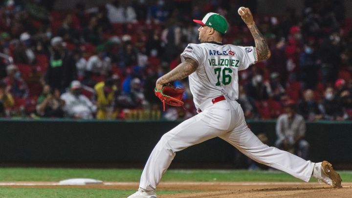 Héctor Velázquez durante un partido con el equipo mexicano
