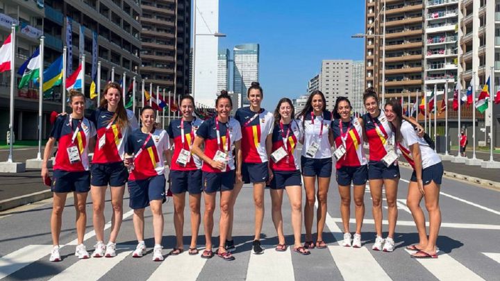 La Selección femenina de baloncesto.