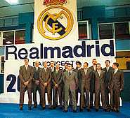 El Madrid presentó el equipo del Centenario