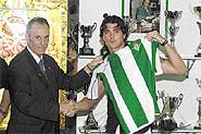 El brasileño Oliveira dio plantón al Betis