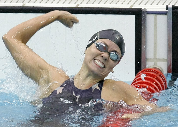 La estadounidense Coughlin conquista el oro en los 100 espalda femeninos