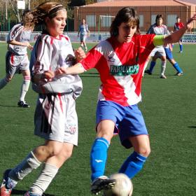 El Rayo ficha a tres jugadoras del Torrejón: Ana, Mónica y Saray El Rayo ficha a tres jugadoras del Torrejón: Ana, Mónica y Saray