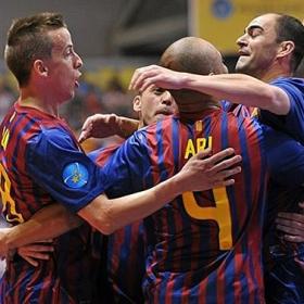 El Barça transforma la presión en goleada El Barça transforma la presión en goleada