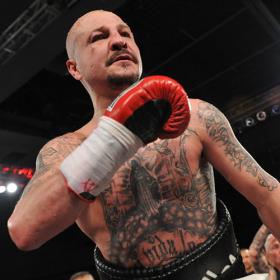Encuentran muerto al excampeón Johnny Tapia Encuentran muerto al excampeón Johnny Tapia