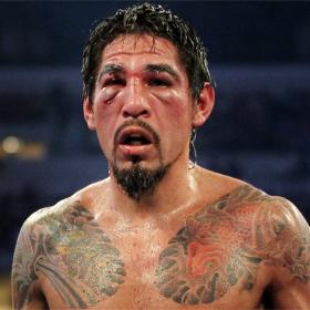 Margarito emula a Mosley y anuncia su retirada del boxeo Margarito emula a Mosley y anuncia su retirada del boxeo