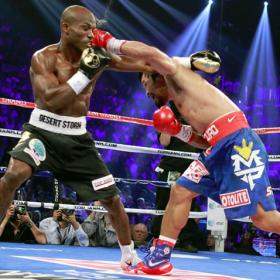Bradley Jr. acaba con 7 años de imbatibilidad de Pacquiao Bradley Jr. acaba con 7 años de imbatibilidad de Pacquiao