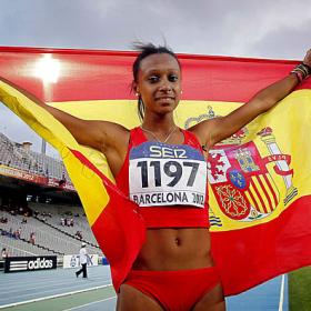 Ana Peleteiro, oro mundial con 16 años gana el oro en triple salto Ana Peleteiro, oro mundial con 16 años gana el oro en triple salto