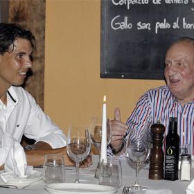 El Rey Juan Carlos y Rafa Nadal cenan juntos en Mallorca El Rey Juan Carlos y Rafa Nadal cenan juntos en Mallorca