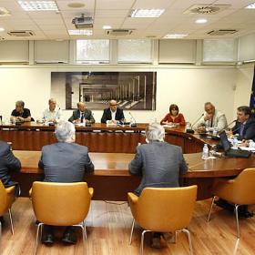 "Retrocederíamos 30 años con los recortes" "Retrocederíamos 30 años con los recortes"