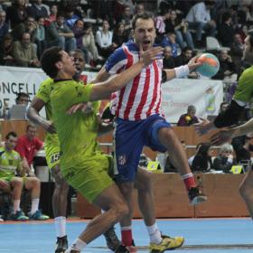El Atlético, finalista al ganar con sufrimiento al Naturhouse El Atlético, finalista al ganar con sufrimiento al Naturhouse
