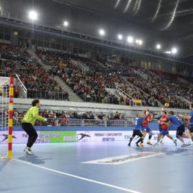 La Selección golea y la Caja Mágica aprueba el primer test La Selección golea y la Caja Mágica aprueba el primer test