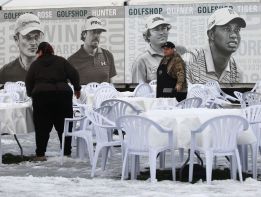 Una fuerte nevada paraliza el juego en el desierto de Arizona Una fuerte nevada paraliza el juego en el desierto de Arizona