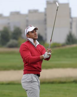 Shevchenko hace su debut con los profesionales del golf Shevchenko hace su debut con los profesionales del golf