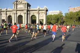 Unos 10.000 participantes en la fiesta del running solidario