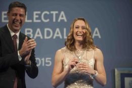 Badalona reconoce a Mireia: "Mi patria es mi infancia"