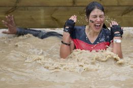 The Mud Day roza los 5.000 participantes en su recta final