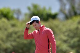 Pesadilla para McIlroy en su torneo: una vuelta de 80 golpes