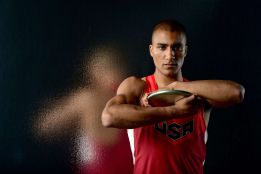 La mediofondista Dibaba y el decatleta Eaton, atletas de 2015