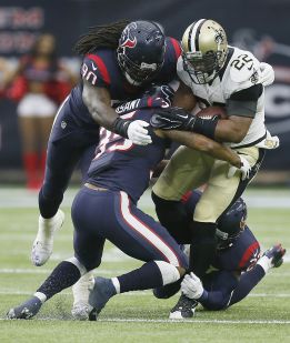 Los Texans viajan a 2014 y resucitan gracias a la defensa