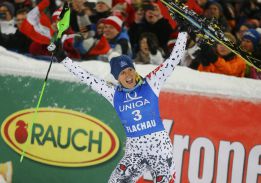 La eslovaca Velez Zuzulova se impone en el slalom de Flachau