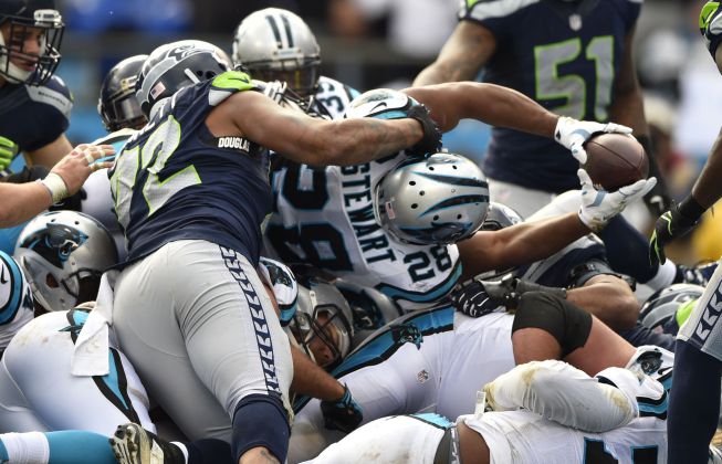 imagen del partido de playoff entre Carolina Panthers vs Seatle Seahawks