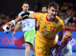 Julen Aginagalde fue el bastión ofensivo español ante Eslovenia en el Europeo 2016