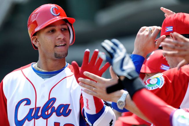 Yulieski Gourriel buscará su sueño de jugar en la MLB